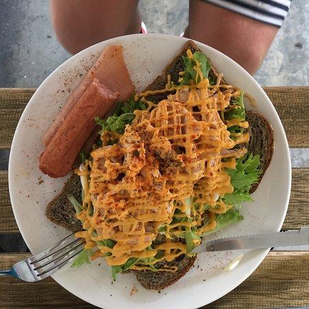 A Toast Breakfast & Juice Bar